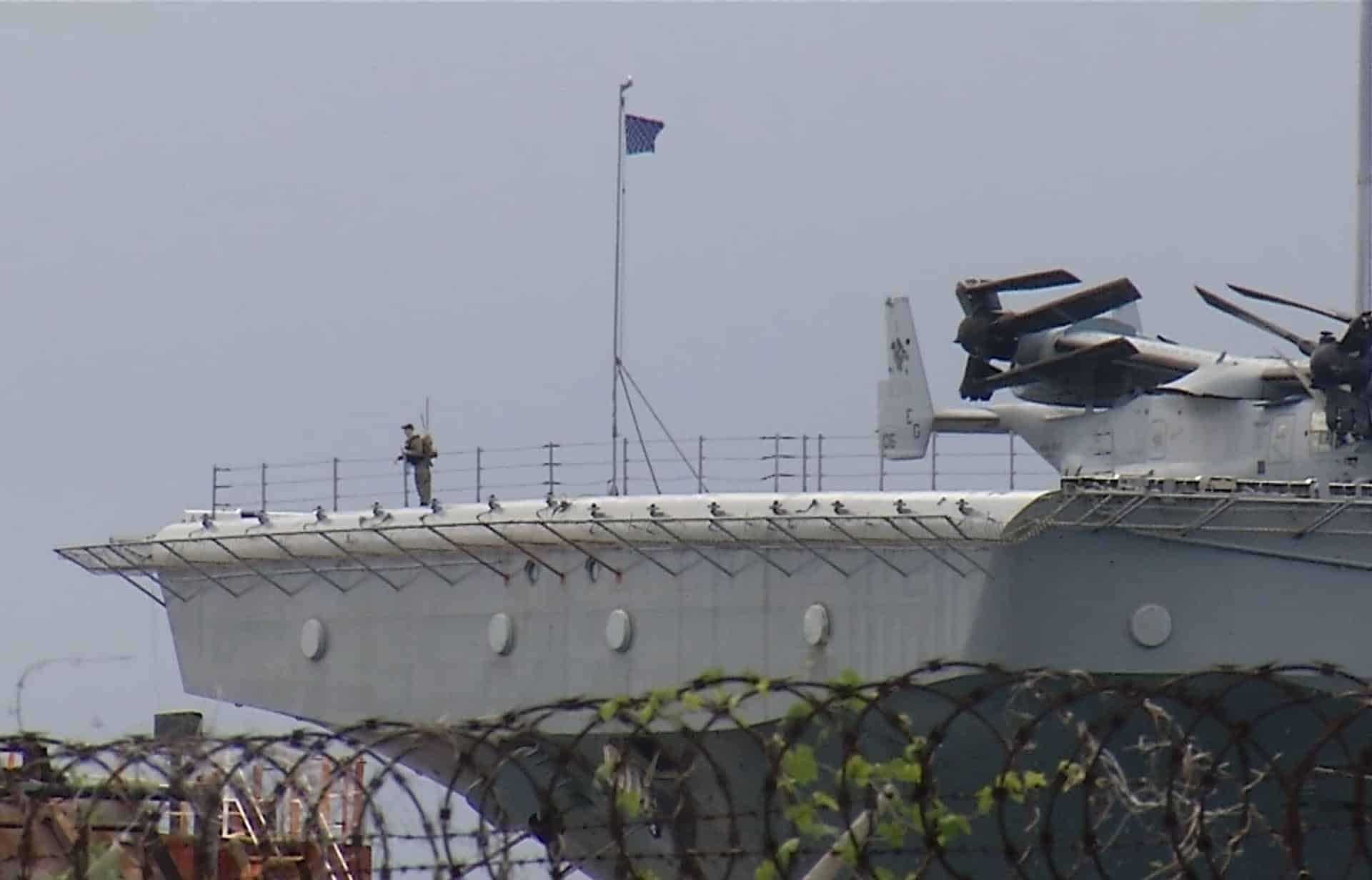 Captura de video que muestra al buque estadounidense USS Iwo Jima este 16 de enero de 2026, en el puerto de Ponce, en Ponce (Puerto Rico). EFE/ Ricardo Ortiz