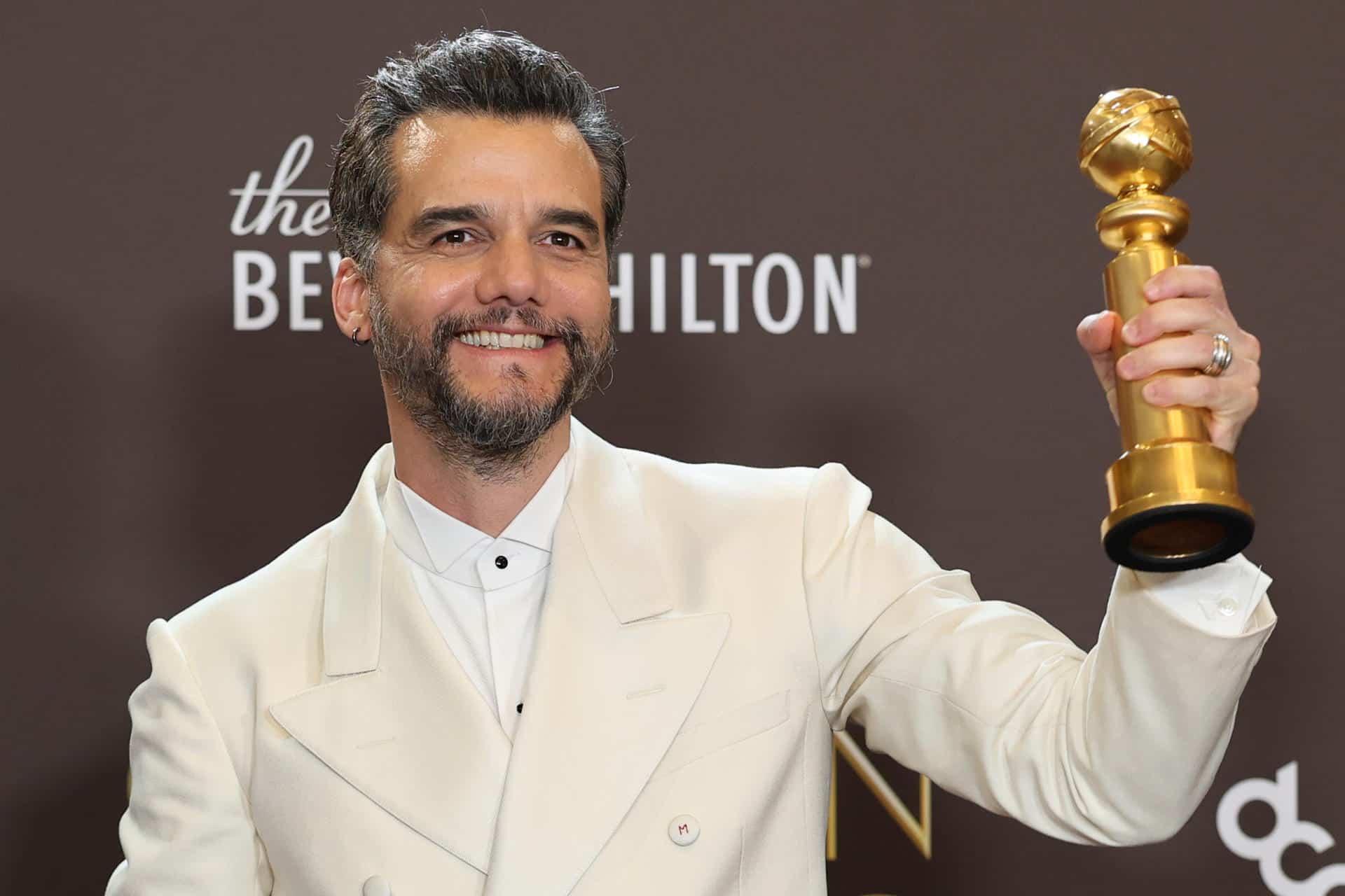 El actor brasileño Wagner Moura tras ganar el Globo de Oro a mejor actor en la película 'El Agente Secreto'. EFE/ Octavio Guzmán