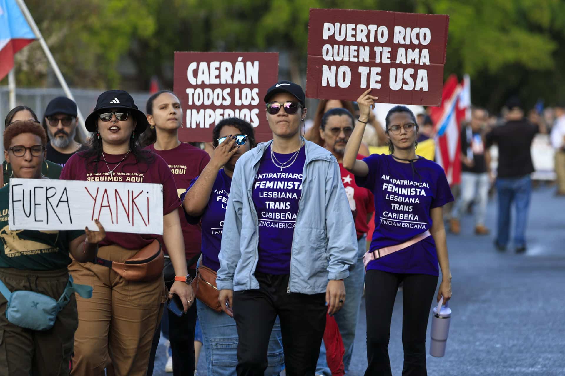 Personas participan en una manifestación en apoyo a Venezuela frente al Tribunal Federal este 3 de enero de 2025, en San Juan (Puerto Rico). EFE/ Thais Llorca