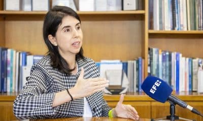 La economista jefe de la firma Ecoanalítica, Graciela Urdaneta, habla en una entrevista con EFE este miércoles, en Caracas (Venezuela). EFE/ Miguel Gutiérrez