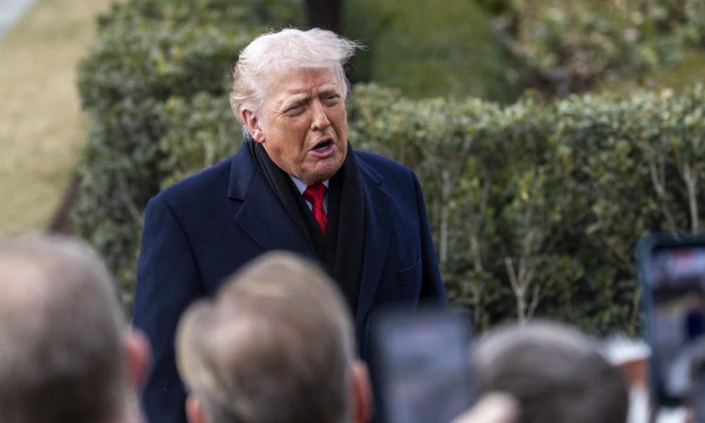Imagen de archivo de una comparecencia del presidente de EEUU, Donald J. Trump, en los jardines de la Casa Blanca, en Washington, DC, USA. EFE/EPA/SHAWN THEW