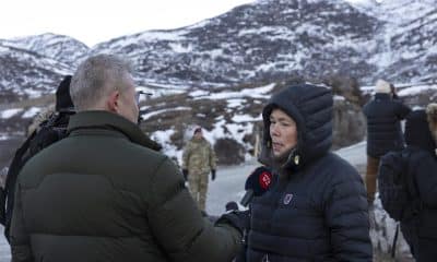 La Naalakkersuisoq Vivian Motzfeldt asiste a una conferencia de prensa durante una visita a la contribución del ejército en Buksefjorden con el Ministro de Defensa Danés Troels Lund Poulsen y el Jefe de Defensa Michael Hyldgaard, Nuuk, Groenlandia, 31 de enero de 2026. La visita incluyó Buksefjorden, una conferencia de prensa y una reunión en la ciudad en Nuuk. (Groenlandia) EFE/EPA/Christian Klindt Soelbeck DENMARK OUT