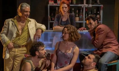 Una interpretación de 'La Chunga', la célebre obra de Mario Vargas Llosa inspirada en 'La Casa Verde', llega esta semana a uno de los principales teatros vanguardistas de Roma con una puesta en escena ambientada en 1945 en Perú, que explora el inquietante deseo masculino y la violencia contra la mujer. La obra, que se estrenó el miércoles en el Teatro India de la capital italiana con todas las entradas vendidas, transporta al espectador a mediados del siglo XX a un bar de Piura, en el noroeste de Perú, regentado por Chunga, una mujer con un carácter duro y una apariencia burda.EFE/ Teatro Di Roma/Antonio Parrinello/SOLO USO EDITORIAL/SOLO DISPONIBLE PARA ILUSTRAR LA NOTICIA QUE ACOMPAÑA (CRÉDITO OBLIGATORIO)