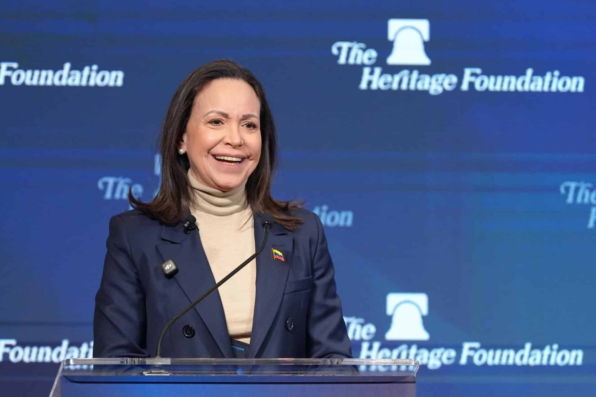 La líder opositora venezolana y Premio Nobel de la Paz, María Corina Machado, habla en una rueda de prensa este viernes, en Washington (Estados Unidos). EFE/ Octavio Guzmán