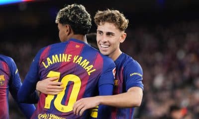 El centrocampista del Barcelona Fermín López y el extremo Lamine Yamal en el Camp Nou en foto de archivo de Siu Wu. EFE