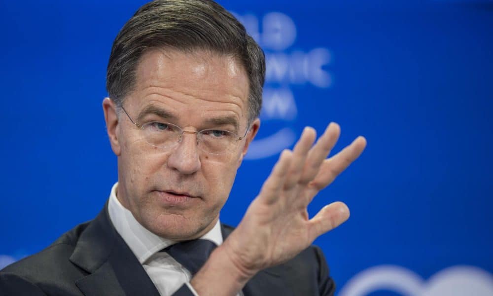 El secretario general de la OTAN, Mark Rutte, habla durante una mesa redonda en la 56ª reunión anual del Foro Económico Mundial (WEF) en Davos, Suiza, el 21 de enero de 2026. EFE/EPA/GIAN EHRENZELLER