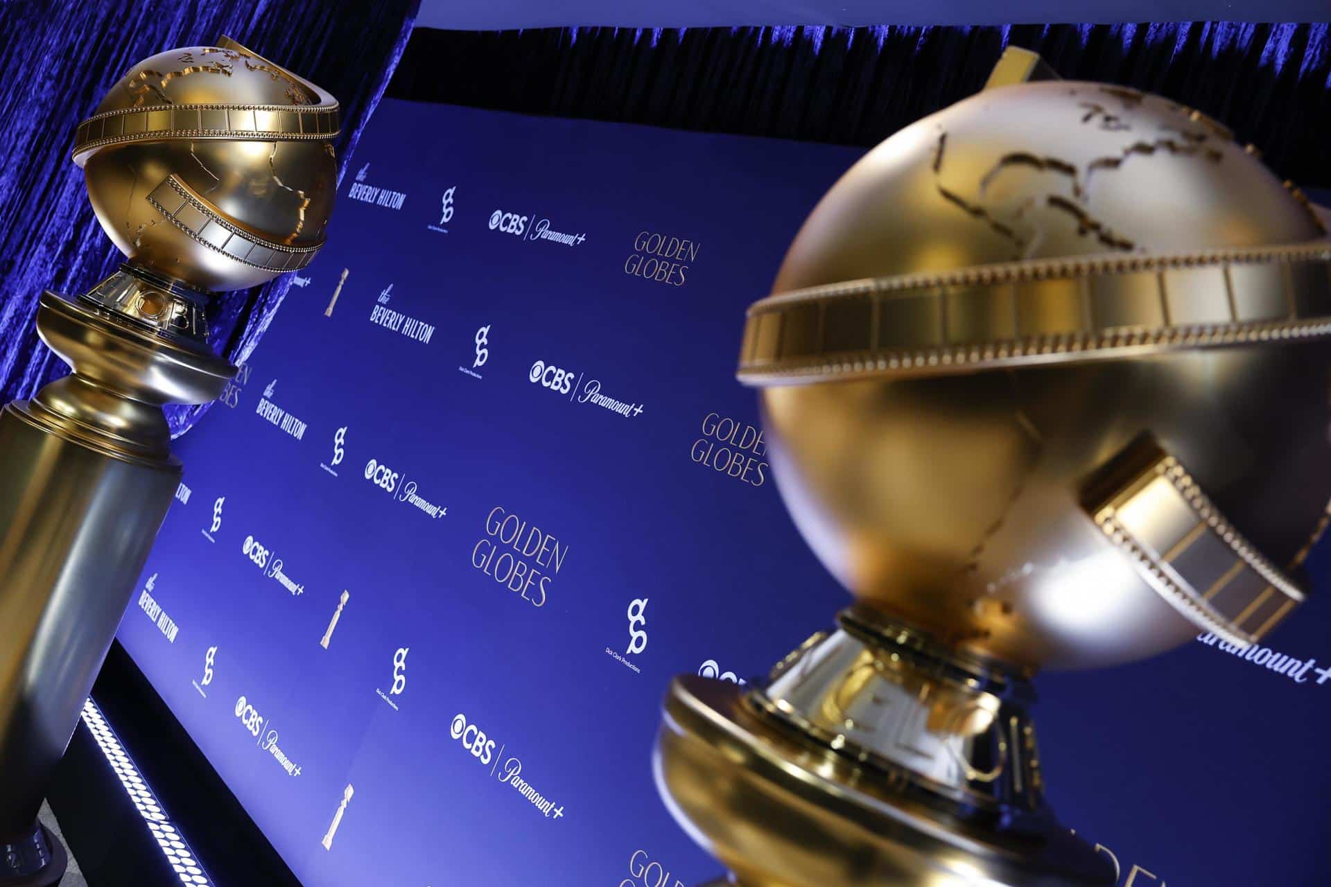 Fotografía de archivo de las estatuas de los Globos de Oro. EFE/EPA/Caroline Brehman