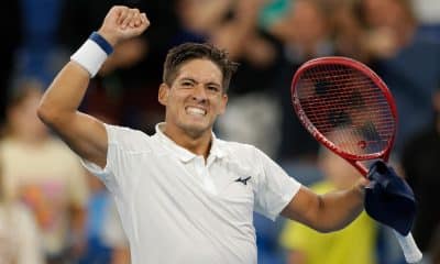 El argentino Sebastián Baez celebra su victoria ante el estadounidense Taylor Friz en la United Cup, en la que el equipo albiceleste se ha clasificado para los cuartos de final. EFE/EPA/RICHARD WAINWRIGHT AUSTRALIA AND NEW ZEALAND OUT