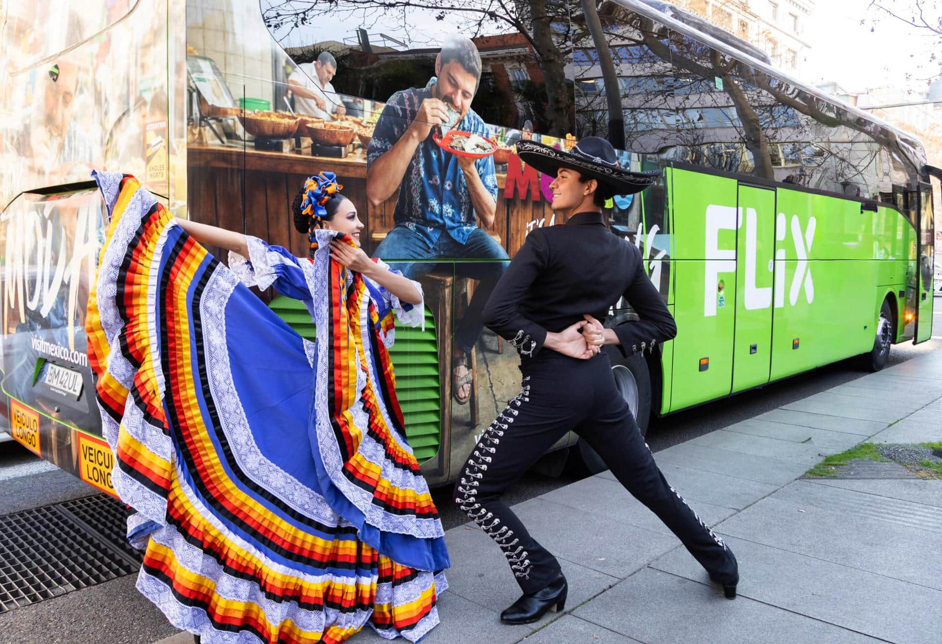 Fotografía cedida este miércoles la Secretaría de Turismo de bailarines promocionando México en la ciudad de Madrid (España). EFE/Secretaría de Turismo/SOLO USO EDITORIAL/ NO VENTAS/ SOLO DISPONIBLE PARA ILUSTRAR LA NOTICIA QUE ACOMPAÑA(CRÉDITO OBLIGATORIO)