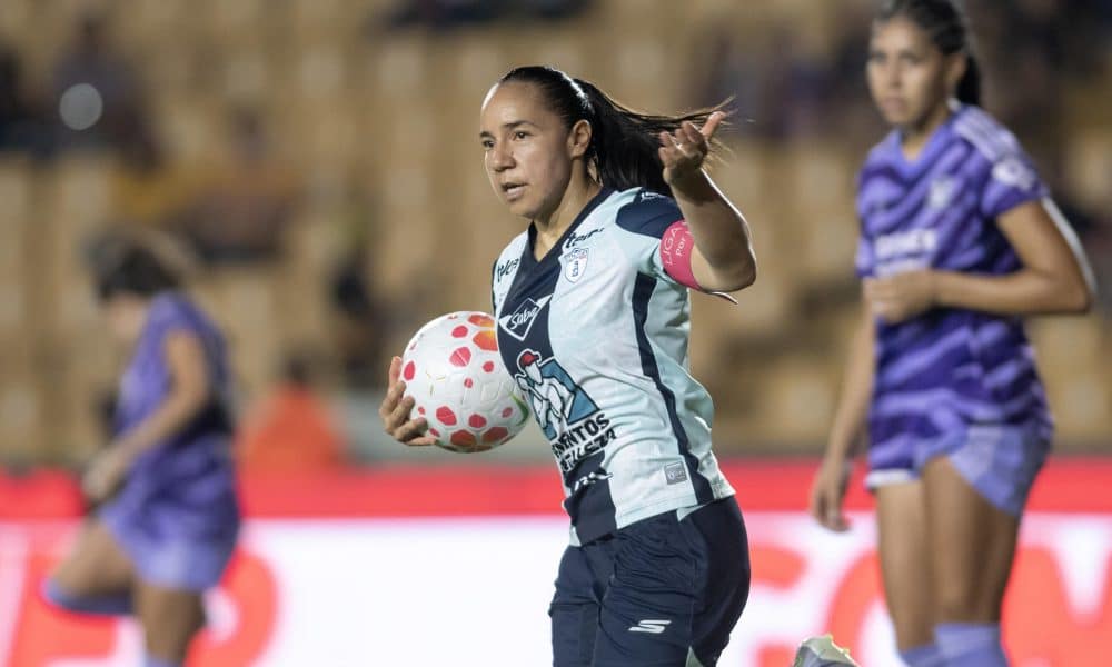 Charlyn Corral de Pachuca femenil celebra un gol. Imagen de archivo. EFE/Miguel Sierra