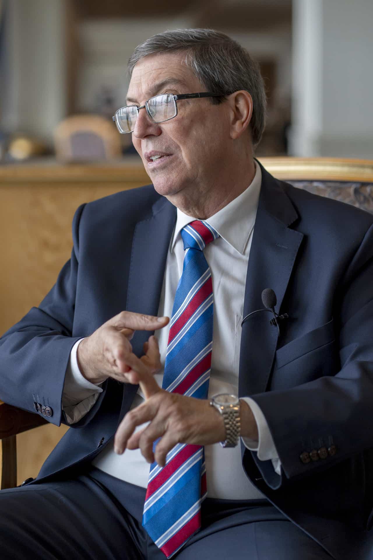 El canciller de Cuba, Bruno Rodríguez Parrilla, habla en una entrevista con EFE. Imagen de archivo. EFE/ Ángel Colmenares