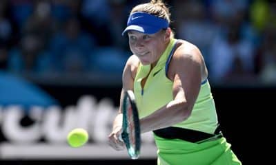 La estadounidense Amanda Anisimova selló este jueves su pase a la tercera ronda del Abierto de Australia tras imponerse con autoridad a la checa Katerina Siniakova.
EFE/EPA/LUKAS COCH AUSTRALIA AND NEW ZEALAND OUT