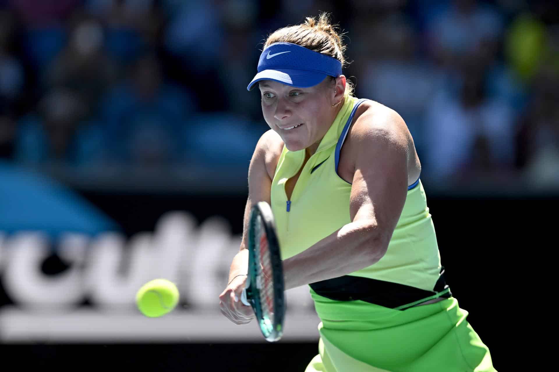 La estadounidense Amanda Anisimova selló este jueves su pase a la tercera ronda del Abierto de Australia tras imponerse con autoridad a la checa Katerina Siniakova.
EFE/EPA/LUKAS COCH AUSTRALIA AND NEW ZEALAND OUT