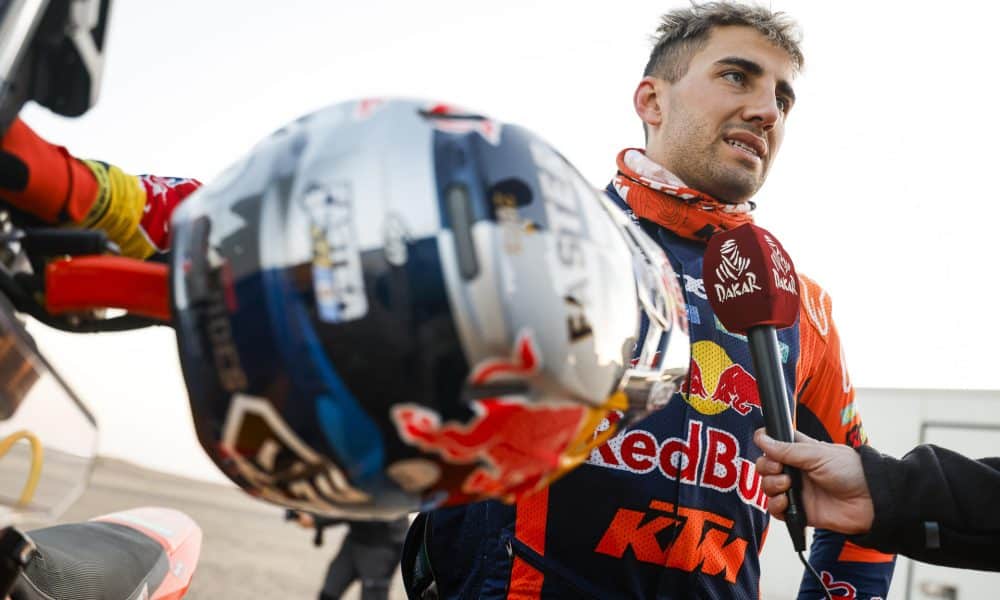 El argentino Luciano Benavides (KTM Factory Racing), ganador este lunes de la octava etapa del Rally Dakar, su tercer triunfo en la 48 edición de la prueba. EFE/ A.S.O./J.Delfosse - SOLO USO EDITORIAL/SOLO DISPONIBLE PARA ILUSTRAR LA NOTICIA QUE ACOMPAÑA (CRÉDITO OBLIGATORIO) -