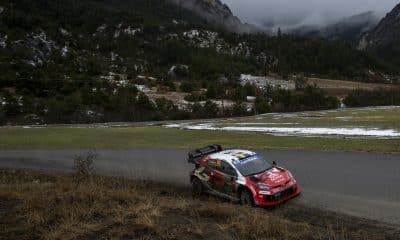 El piloto sueco Oliver Solberg (Toyota), durante la etapa de este viernes en el Rally de Montecarlo. EFE/MEN Reporter Media LTD