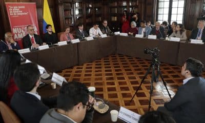 Representantes de la Internacional Progresista asisten a la cumbre 'Nuestra América' este sábado, en Bogotá (Colombia). EFE/ Carlos Ortega