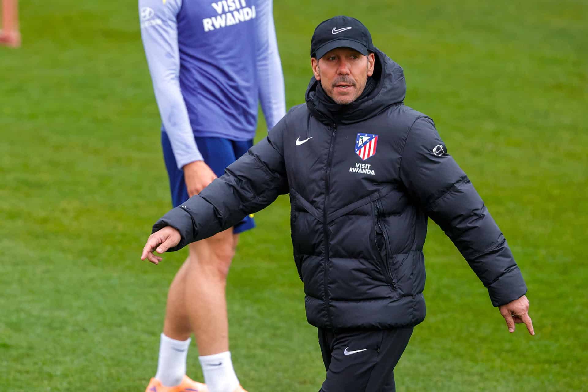 Simeone, durante el entrenamiento. EFE/ Zipi Aragon
