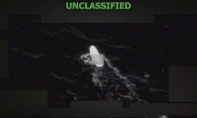 Captura de video tomada de la cuenta oficial de la red social X @Southcom del Comando Sur de los Estados Unidos que muestra el ataque a una embarcación este martes, en aguas internacionales. EFE/ @Southcom