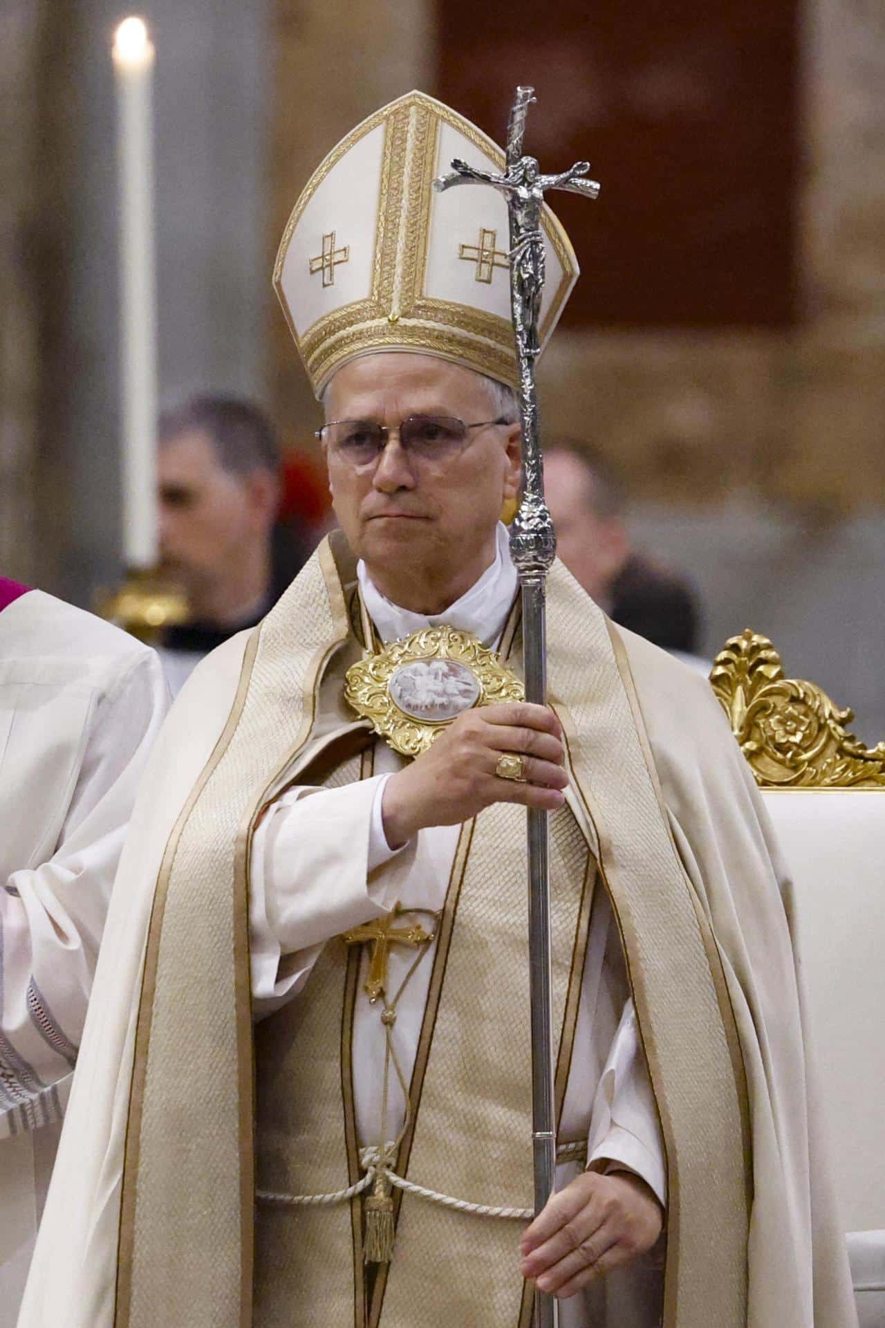 El Papa León XIV dirige las Vísperas en la Fiesta de la Conversión de San Pablo Apóstol en la Basílica de San Pablo Extramuros en Roma, Italia, 25 de enero de 2026. (Papa, Italia, Roma) EFE/EPA/FABIO FRUSTACI