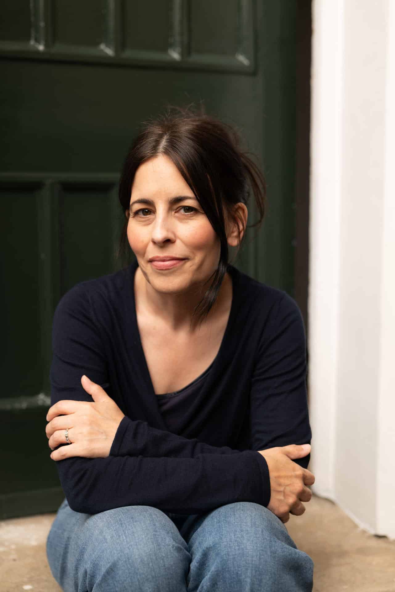 Florence Knapp, escritora británica autora de 'Los nombres'. Imágenes cedidas por la editorial Salamandra de la fotógrafa Sophie Davidson. SOLO USO EDITORIAL