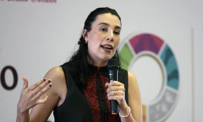 La secretaria de Turismo de México, Josefina Rodríguez Zamora, habla durante una conferencia de prensa en Ciudad de México (México). Imagen de archivo. EFE/ José Méndez