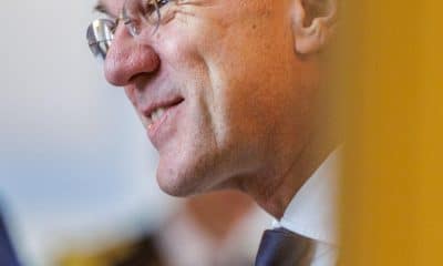 El secretario general de la OTAN, Mark Rutte, asiste a una recepción de Año Nuevo organizada por el rey Felipe y la reina Matilde de Bélgica para los Representantes Permanentes y Jefes de Misión ante el Consejo del Atlántico Norte, miembros del Secretariado Internacional, Representantes Militares ante la OTAN y Oficiales Generales de SHAPE, en el Castillo Real de Laeken en Bruselas, Bélgica, 15 de enero de 2026. (Bélgica, Bruselas) EFE/EPA/OLIVIER MATTHYS