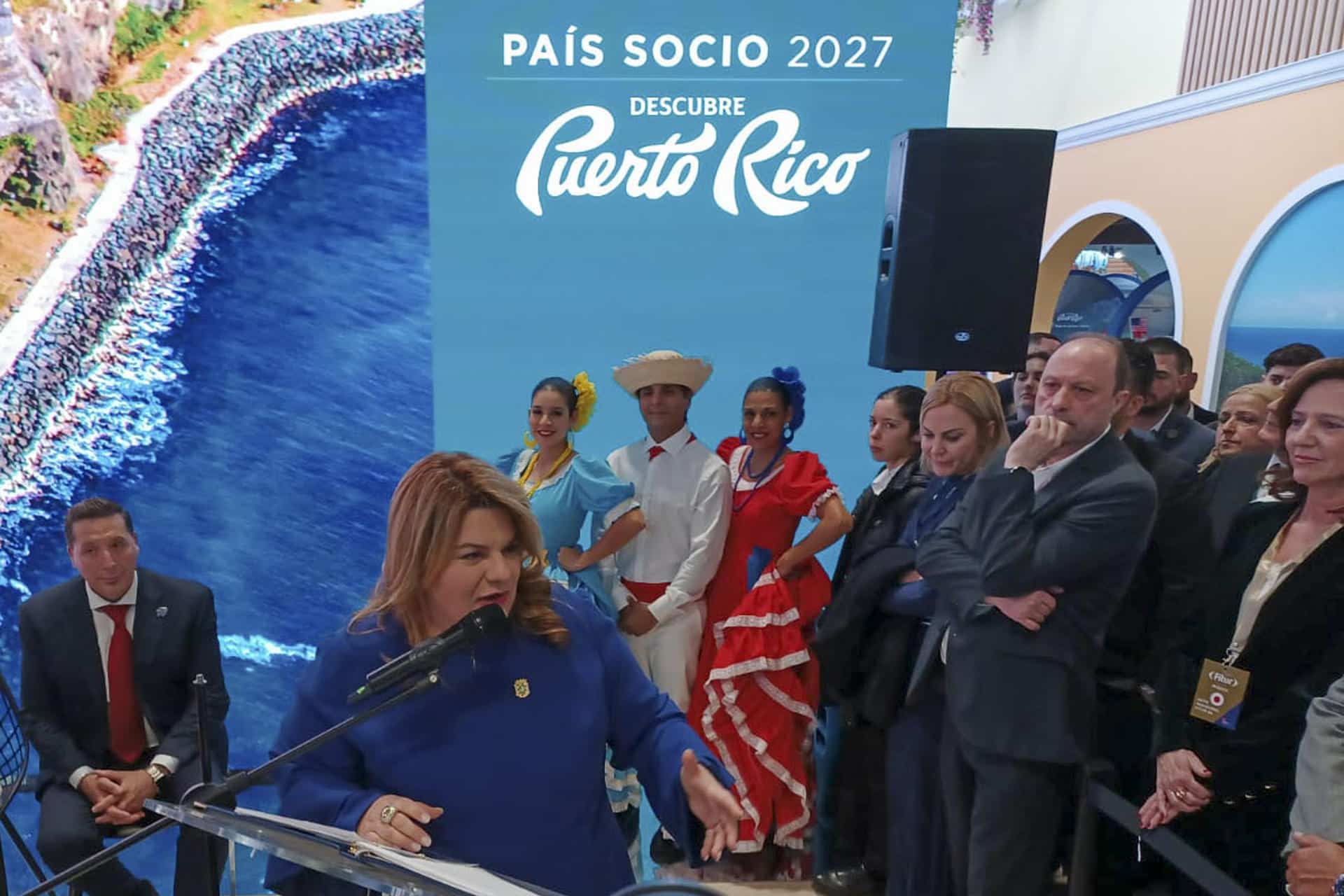 La gobernadora de Puerto Rico, Jennifer González Colón, interviene en su estand de la Fitur 2026. Imagen de archivo. EFE/Jesús Lozano