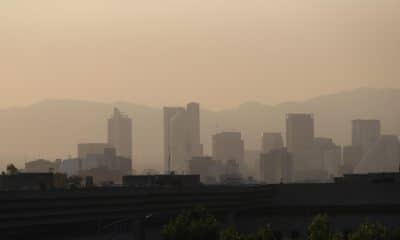 Fotografía que muestra una capa de contaminación sobre la Ciudad de México (México). EFE/ Mario Guzmán