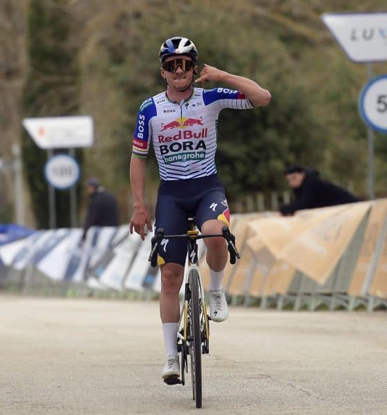 El ciclista belga Remco Evenepoel (Red Bull Bora), a su llegada este viernes en el Trofeo Selva-Santuari de Lluc, tercera carrera del Challenge Vuelta Ciclista a Mallorca. EFE/ MIQUEL A. BORRAS