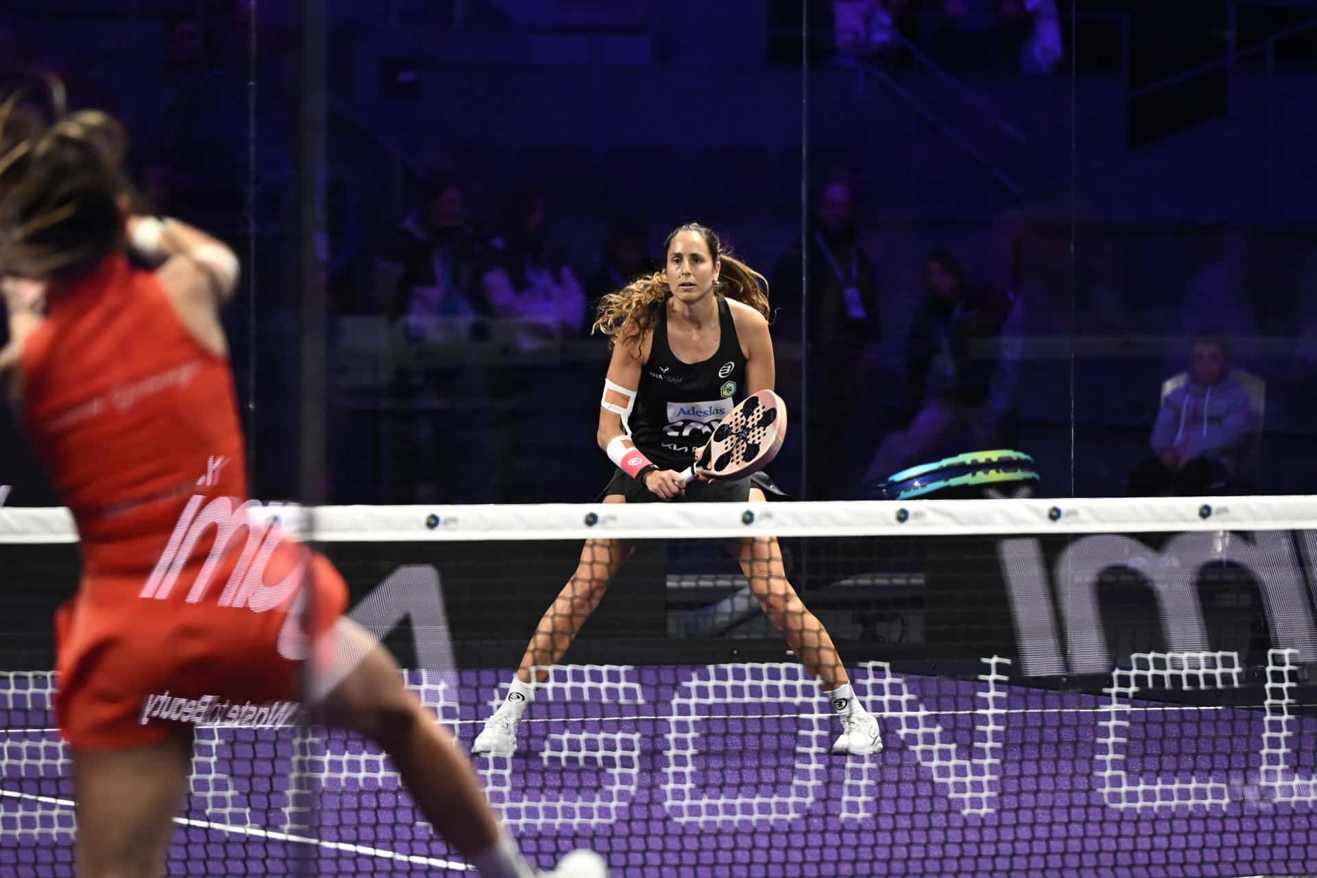 Marta Ortega y Gemma Triay (en la imagen), del Rafa Nadal Academy Team, en acción ante Alejandra Salazar y Carmen Goenaga, del Hexagon Team, este jueves, durante la Hexagon Cup 2026 que se disputa en Madrid. EFE/ Hexagon Cup / Fernando Villar *Sólo uso editorial*