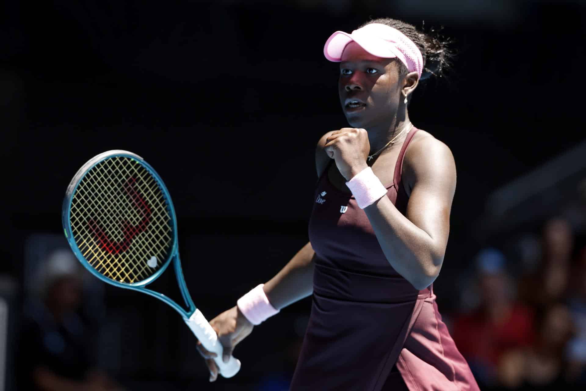 La canadiense Victoria Mboko durante su partido del Abierto de Australia contra la danesa Clara Tauson.
EFE/EPA/ROB PREZIOSO AUSTRALIA AND NEW ZEALAND OUT