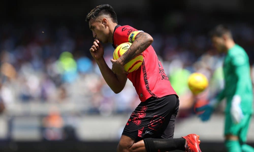 Fotografía de archivo donde aparece el futbolista colombiano Christian Rivera. EFE/ Alex Cruz