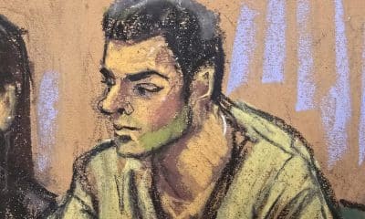 Fotografía de un dibujo realizado por la artista Jane Rosenberg donde aparece el acusado Luigi Mangione en un juzgado, en Nueva York. EFE/ Jane Rosenberg