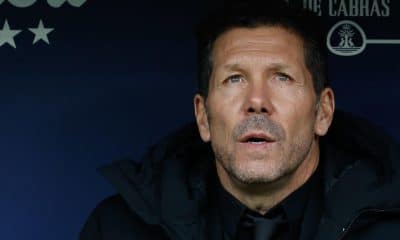 El entrenador del Atlético de Madrid, Diego Pablo Simeone, durante el partido de Liga que disputaron el Atlético de Madrid y el Real Mallorca en el estadio Riyahd Metropolitano. EFE/Chema Moya