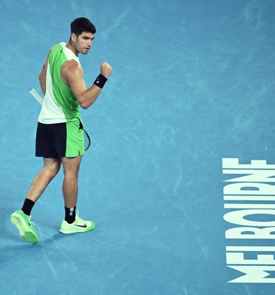 Carlos Alcaraz durante el partido de primera ronda del Open de Australia contraAdam Walton.
EFE/EPA/JAMES ROSS AUSTRALIA AND NEW ZEALAND OUT