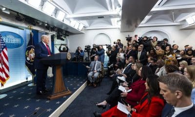 EFE/EPA/JIM LO SCALZO