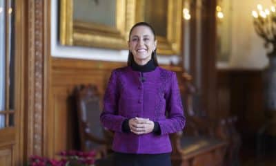 Fotografía cedida por la Presidencia de México de su mandataria Claudia Sheinbaum, posando este miércoles en el Palacio Nacional de la Ciudad de México (México). EFE/ Presidencia de México/ SOLO USO EDITORIAL/NO VENTAS/SOLO DISPONIBLE PARA ILUSTRAR LA NOTICIA QUE ACOMPAÑA (CRÉDITO OBLIGATORIO)
