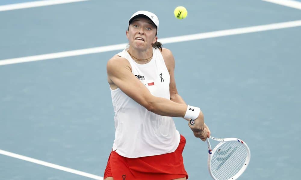 La tenista polaca Iga Swiatek durante su partido individual del Grupo F de la United Cup 2026 en el Ken Rosewall Arena en Sídney, Australia. EFE/EPA/MARK EVANS