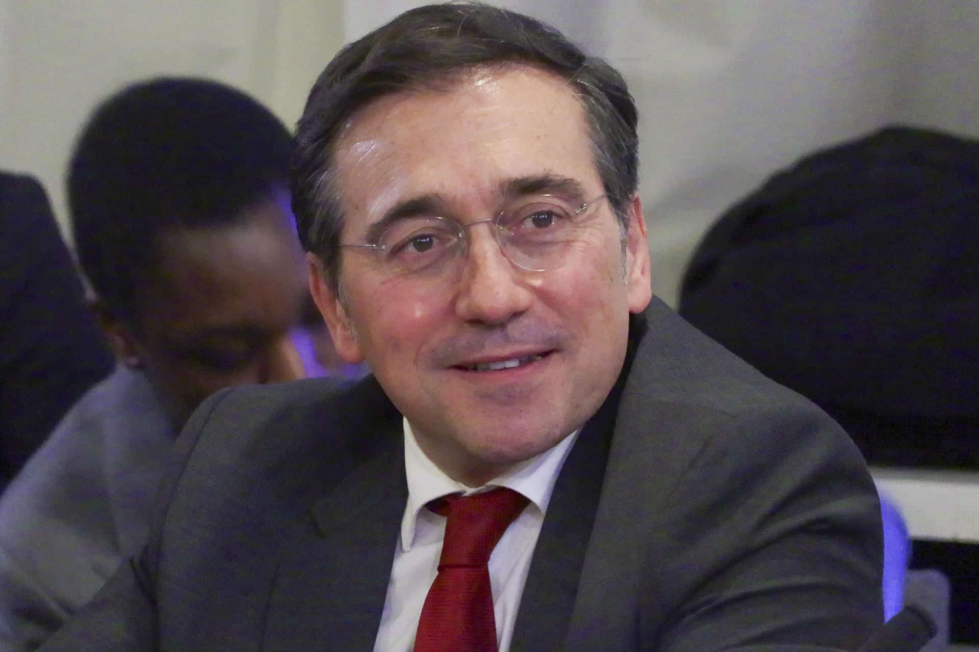 El ministro español de Asuntos Exteriores, José Manuel Albares, participa en un evento organizado por la revista Le Grand Continent en la Universidad Sciences Po de París. El acto tiene por objetivo responder a la pregunta: "¿Está la geopolítica de Donald Trump consolidando un nuevo arco progresista?". EFE/Edgar Sapiña Manchado