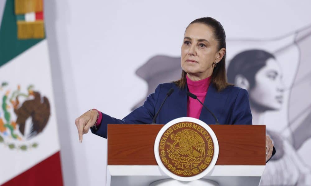 La presidenta de México, Claudia Sheinbaum, habla durante una rueda de prensa este miércoles, en el Palacio Nacional de Ciudad de México (México). EFE/ Sáshenka Gutiérrez