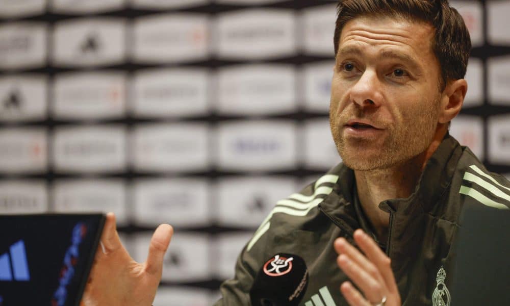 El entrenador del Real Madrid, Xabi Alonso, durante la rueda de prensa ofrecida, este sábado, en Yeda, Arabia Saudí, un día antes de la final de la Supercopa de España entre el Barcelona y el Real Madrid. EFE/ Kai Försterling