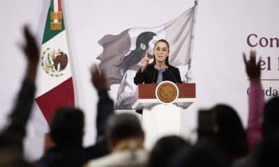 La presidenta de México, Claudia Sheinbaum, habla durante una rueda de prensa este jueves, en el Palacio Nacional de Ciudad de México (México). EFE/ José Méndez