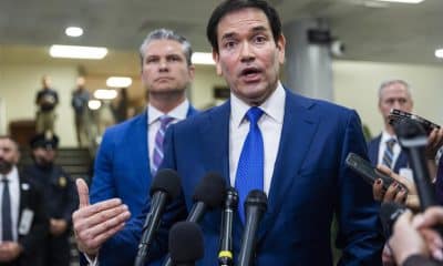 Fotografía de archivo del secretario de Estados de EE.UU., Marco Rubio (C). EFE/EPA/JIM LO SCALZO