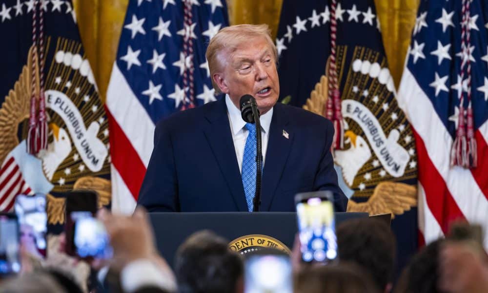 Fotografía de archivo del presidente de EE.UU., Donald Trump. EFE/EPA/JIM LO SCALZO