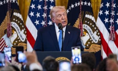 Fotografía de archivo del presidente de EE.UU., Donald Trump. EFE/EPA/JIM LO SCALZO