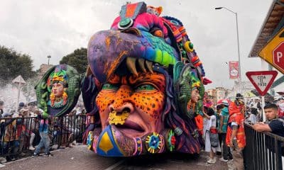 Fotografía que muestra una carroza en el Desfile Magno del Carnaval de Negros y Blancos en Pasto (Colombia). EFE/ Martina Castells
