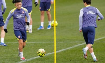 Thiago Almada y Cardoso, en una foto de archivo durante un entrenamiento. EFE/ Zipi
