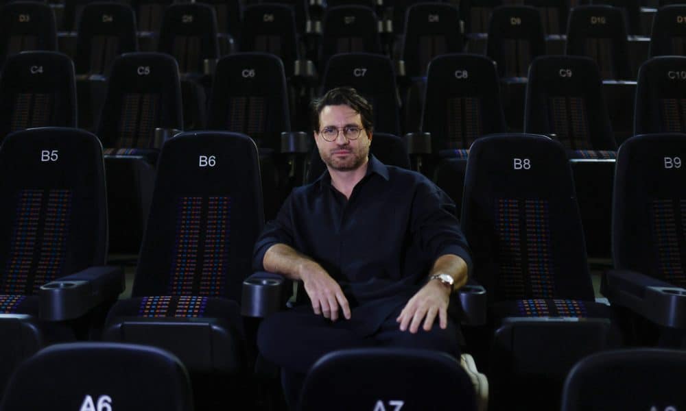 El actor y productor venezolano, Édgar Ramírez, posa durante una entrevista con EFE este sábado, en Guadalajara (México). EFE/ Francisco Guasco