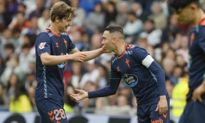 Fotografía de Ballesteros, en la que puede verse en una imagen de archivo del 4 de mayo de 2025 al centrocampista del Celta de Vigo Williot Theo Swedberg (i), durante un partido. EFE