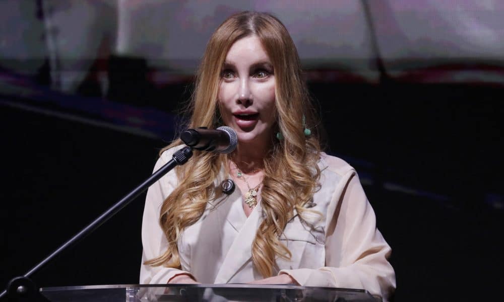 La ministra de Comercio, Industria y Turismo de Colombia, Diana Morales, habla durante el lanzamiento de la campaña 'Descubre la diversidad de Colombia, el país de la belleza' este miércoles, en Bogotá (Colombia). EFE/ Carlos Ortega